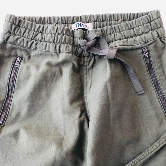 TNA - olive green pants with elastic waist and cuffs size S - Picture 6 of 7